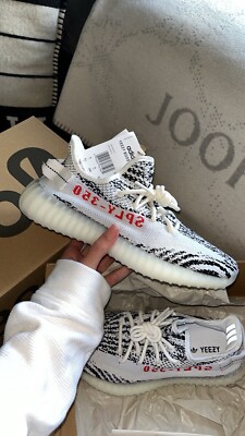 adidas yeezy boost 350 v2 zebra