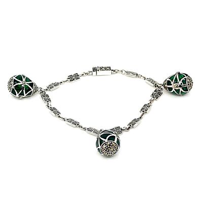 Elegantes Stil Sterlingsilber Armband mit grüner Emaille & Markasiten Ei Charms