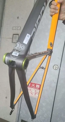 2016 Cannondale CAAD12 Alloy Road Frame 54cm Silver/Orange Indoor