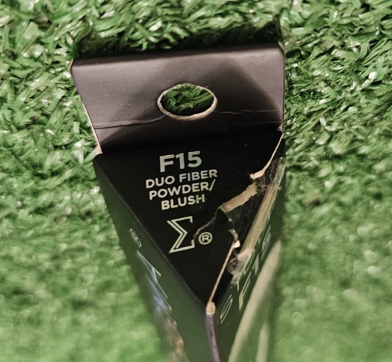 Sigma F15 Duo Fiber Powder / Blush Brush - New - Image 4 of 4