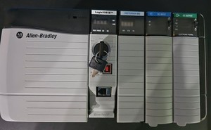 Allen Bradley 4 slot chassis w/ 1756-L81E CPU, 1756-HIST2G, 1756-IB16, 1756-OB16
