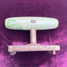 Edlund Co Top Off Jar and Bottle Screw Top Opener Vintage Green Wood Handle