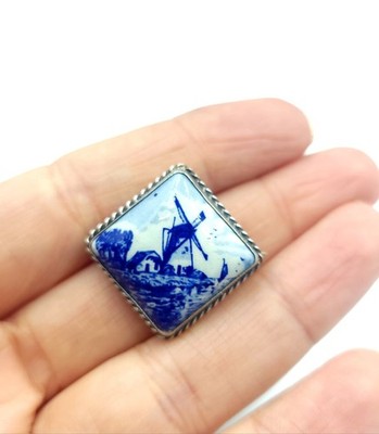 Antique DELFT Pin 925 Sterling Silver Windmill Design C Clasp Delftware