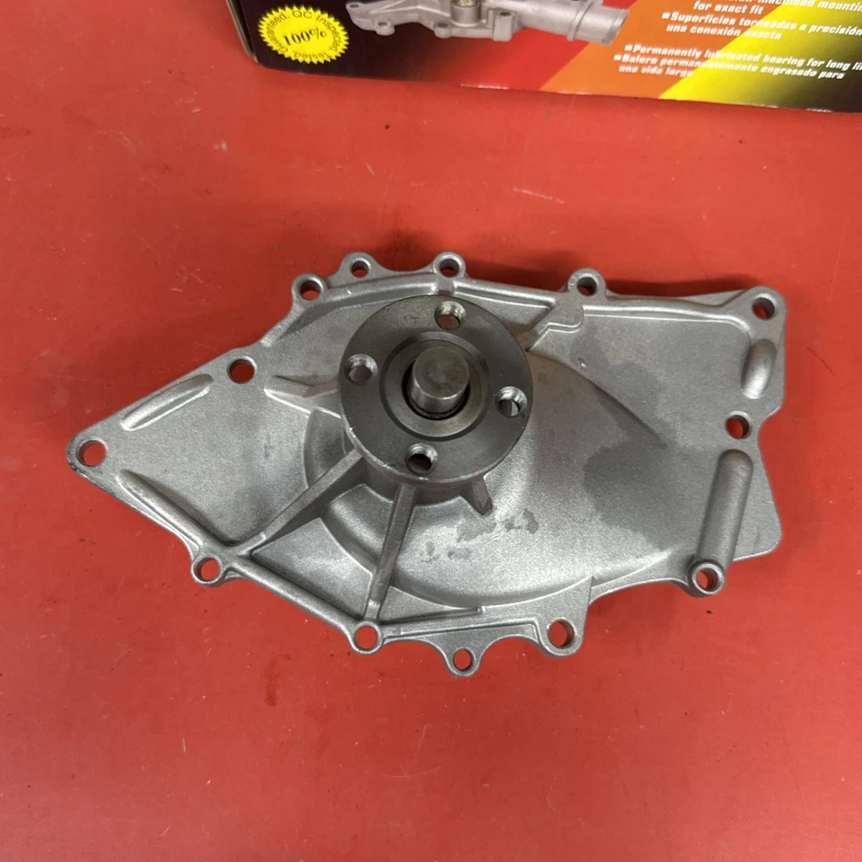 Bomba de agua de motor US Motor Works US821 para modelos Buick 67-72 seleccionados Foto 4 de 4