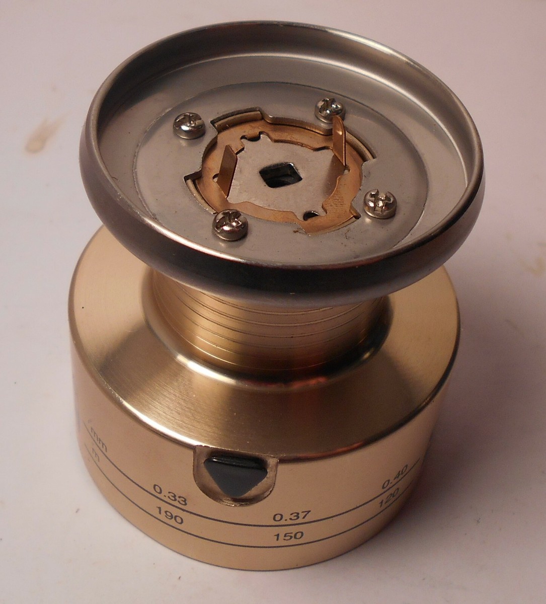 Carrete Fin-Nor Mega Lite Spinning 40 - Tiendas de pesca