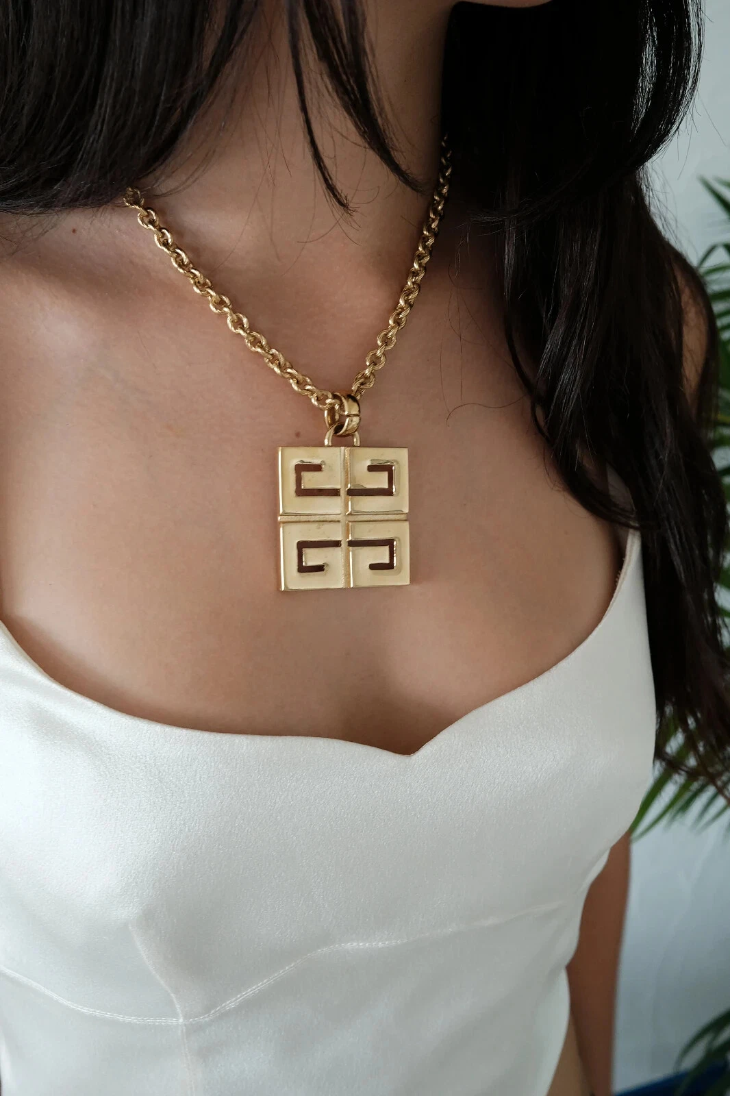 COLLANA CHOKER VINTAGE GIVENCHY GRANDE CIONDOLO LOGO TONO ORO AUTENTICA