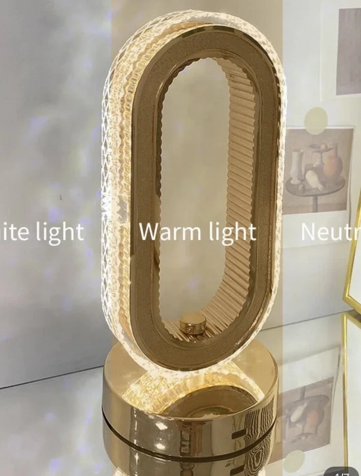 Moderna lámpara de mesa de cristal recargable USB ovalada de lujo sala dormitorio cama Foto 3 de 4