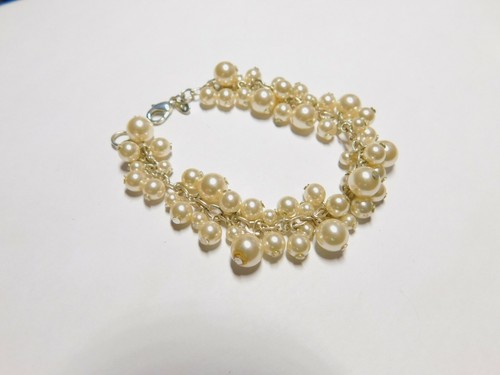 Signed RMN Roman Off White Faux Pearl Dangle Chain Bracelet Vintage - Picture 2 of 3