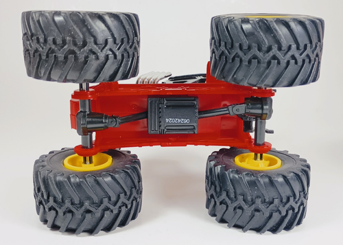 New Ray Diecast Body Big Wheel 4X 4 Red Tractor. 5.5" X 4". - Picture 9 of 9