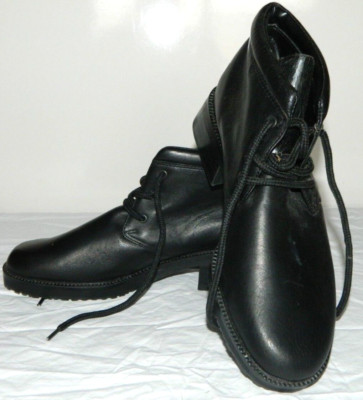 Laura Scott 6M Boots Black Leather Lace-Up Ankle Booties NEW With Defect
