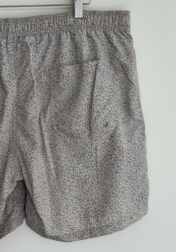 Pantalones Cortos de Natación Allsaints “WASCO” Gris Claro Estampado Animal Extra Grande - Imagen 10 de 14
