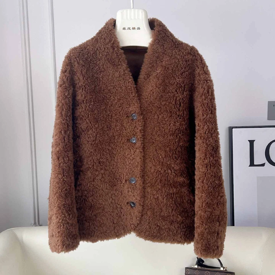 Nuevo abrigo corto de invierno 2025 de terciopelo 100 % lana de cordero para mujer con cuello en V chaqueta cálida Foto 3 de 4