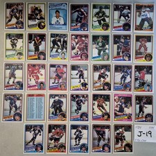 #1984 O-PEE-CHEE HOCKEY CARD LOT w 33 CARDS LOT#J-19