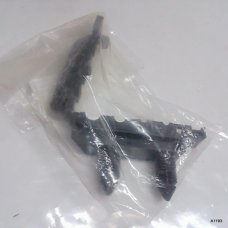 Clipe de linha de combustível Mopar genuíno ST VIN: L 05146786AB 2013-2021 RAM 3500 6.7L L6 FABRICANTE DE EQUIPAMENTO ORIGINAL - Imagem 3 de 4