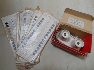 Visionneuse romo en boite avec 11 cartes fiches stereoscope