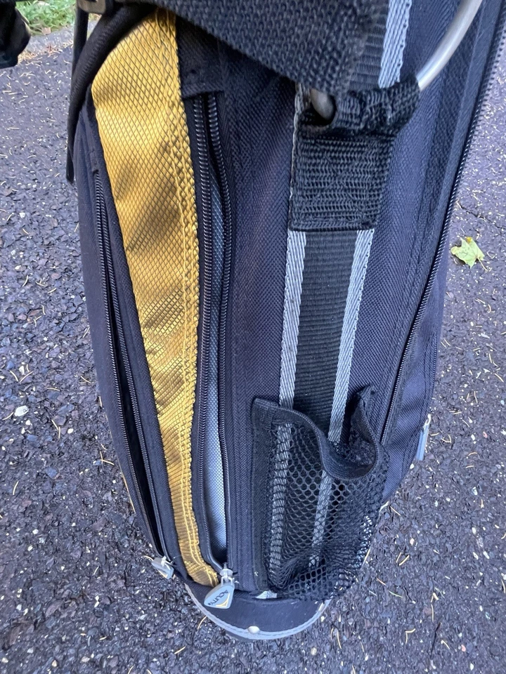 Acuity C/P Cadet Pro Youth Carry/Stand Bag 4 Way Divider Top 4 Zipper Pockets - Image 4 of 4