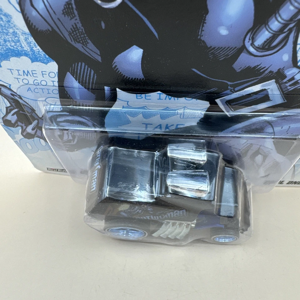 2012 HOT WHEELS Pop Culture DC COMICS Cat Woman Cool One - Image 3 of 4