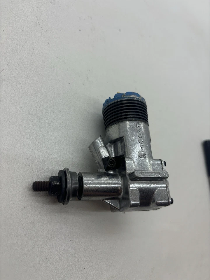 1961 McCoy .35 Stunt Blue Head Model airplane Engine M10 - Image 3 of 4