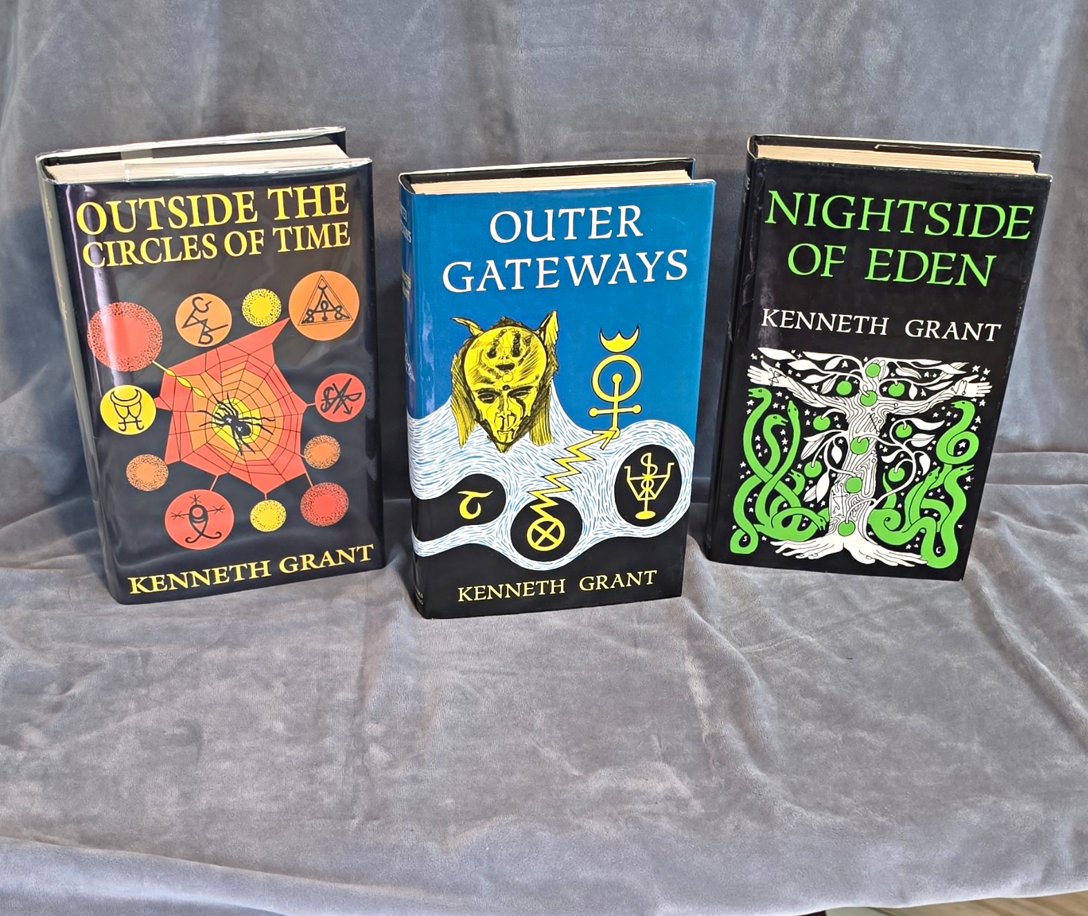 3 Kenneth Grant Books Outside the Circles of Time  Limited Signed HC DJ Starfire
