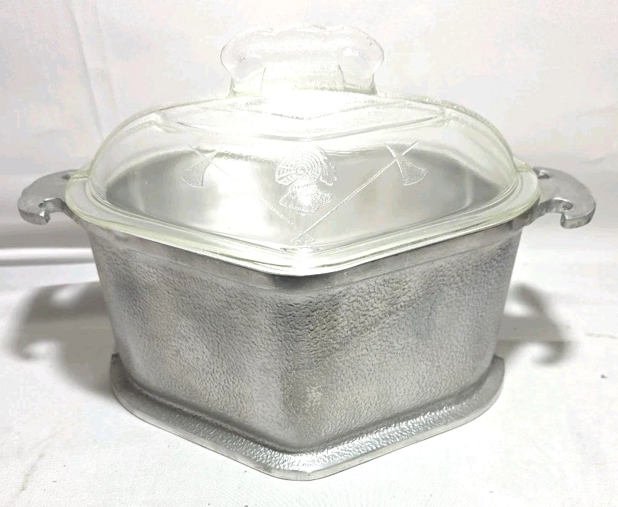 RARE New Guardian Service 2 Qt 8” Dutch Oven Cast Aluminum Pot with Glass Lid
Opens in a new window