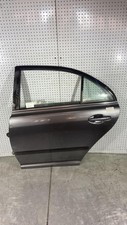 Porte arrière et accessoires Toyota AVENSIS