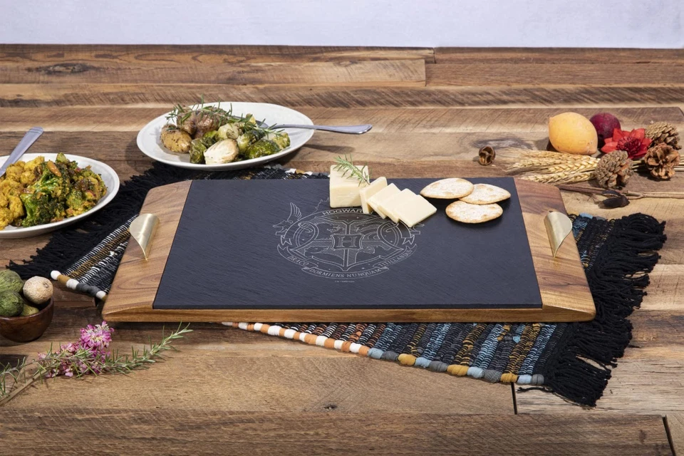 Bandeja para servir Harry Potter Hogwarts Covina acacia y pizarra, tabla de charcutería... Foto 2 de 4