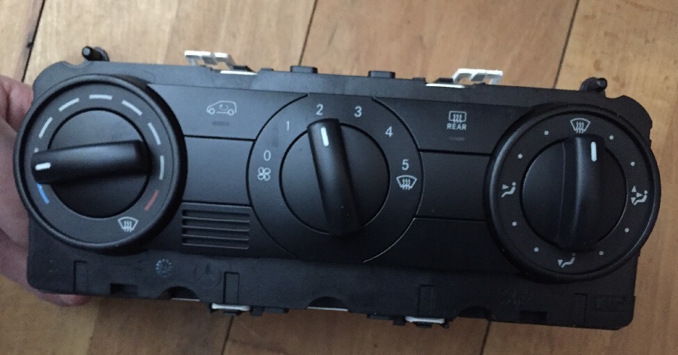 Commande chauffage 1698301685 reparation ventilation Mercedes Classe A