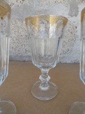 1 ancien VERRE A PIED VIN EAU CRISTAL VERRE A FACETTES REHAUSSE OR BACCARAT ??