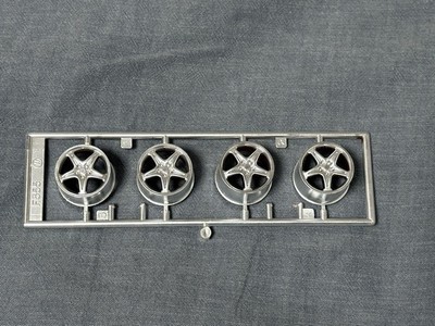 Ferrari F355 124 Scale Model Original Wheel Fujimi Kit Used