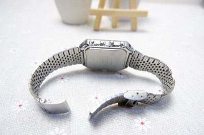Vintage Casio CD-401 Data Bank Calculator Watch 1984 Japan Rare
