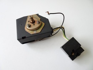 Dual  CS 1225  Motor AM 400