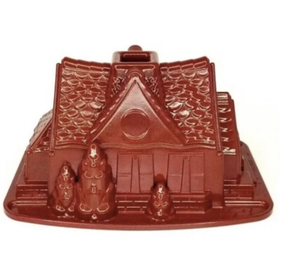 Nordic Ware Holiday Red  Gingerbread House Bundt Cake Pan ! Cast Aluminum ! NEW