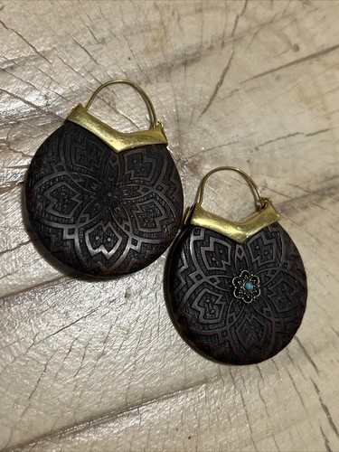 PAIR 18g TRIBAL BRASS LASER CUT MANDALA WOOD EARRINGS GAUGES PLUGS HOOPS - Picture 4 of 4