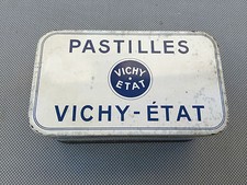 Ancienne boite tôle publicitaire pastilles Vichy pleines de boutons de couture 