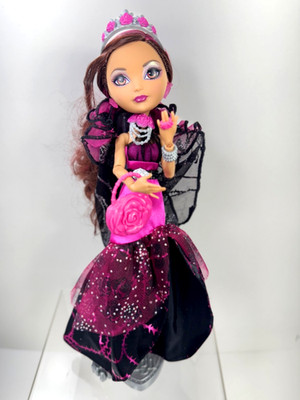 Ever After High Legacy Day Briar Beauty Doll w/ RING Sleeping Beauty Daughter
