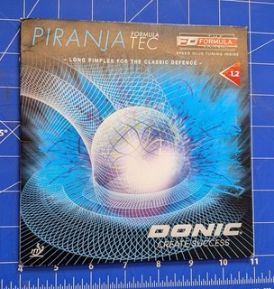 Donic Piranja Formula TEC Tischtennisbelag 1 2mm Rot Langnoppe