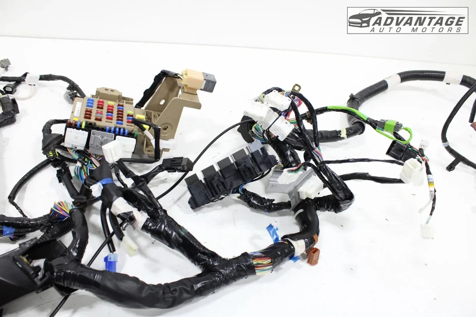 Subaru WRX 2021 2,0 L H4 sala de motores mamparo cableado arnés y fusible OEM Foto 4 de 4