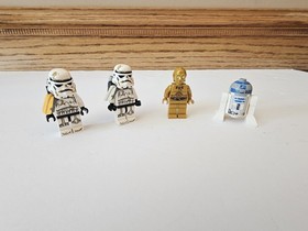 LEGO Star Wars: Droid Escape Star Wars (9490) and Polybag Set (30056)