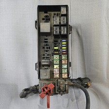 2003 - 05 Chrysler Pt Cruiser Convertible Fuse Box Engine Compartment With Turbo 2003 - 05 Chrysler Pt Cruiser Convertible Fuse Box Engine Compartment With Turbo
