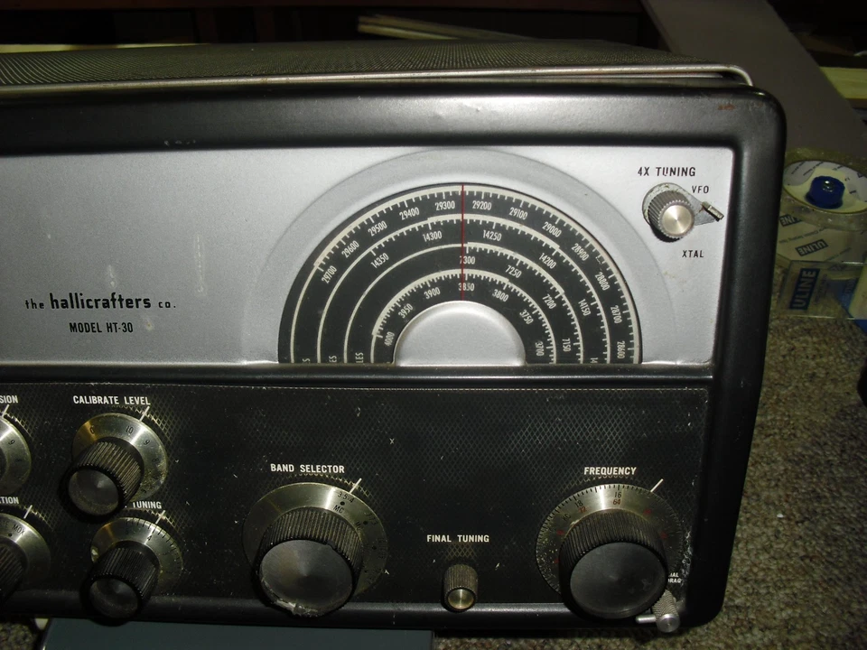 Hallicrafters HT-30 necesita cable tiene ventilador opcional funciona muy bien extremadamente raro Foto 2 de 4