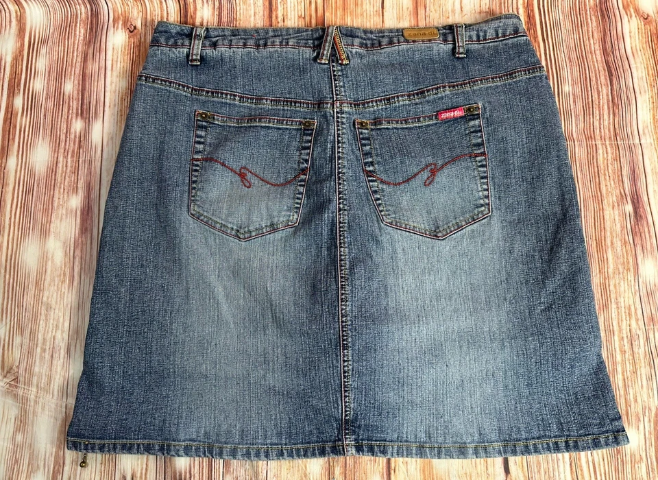 Mini-saia curta Zana Di feminina tamanho 20 azul jeans com zíper lateral 36X18,5 - Imagem 2 de 4