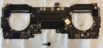 MacBook Pro 13'' A1989 Mid 2018 i5 2.4GHz 8GB 256GB Logic Board Touch ID
