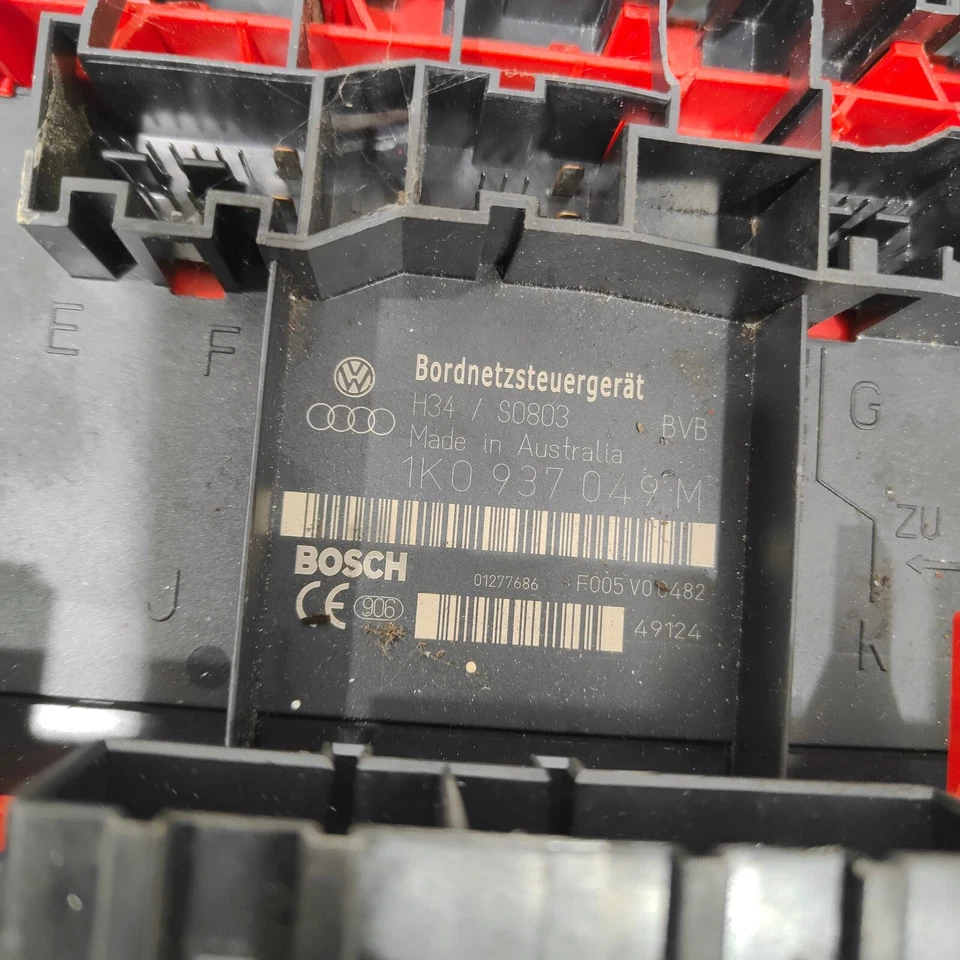 2005 VOLKSWAGEN GOLF MK5 КУЗОВА УПРАВЛЕНИЯ MIODULE 1K0937049M #1 - Изображение 4 из 4