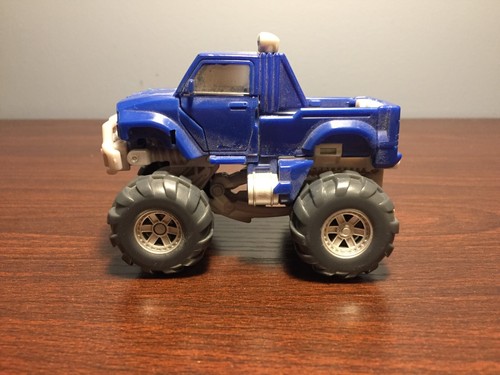Hasbro Transformers Revenge of the Fallen Deluxe Autobot Wheelie Complete - Picture 8 of 10