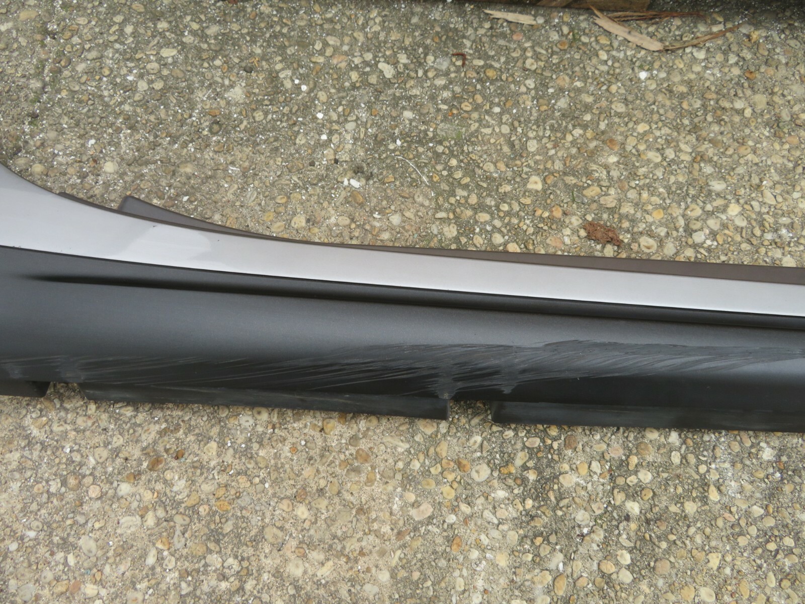 2014-2017 MASERATI GHIBLI PASSENGER SIDE LOWER SKIRT ROCKER PANEL COVER OEM