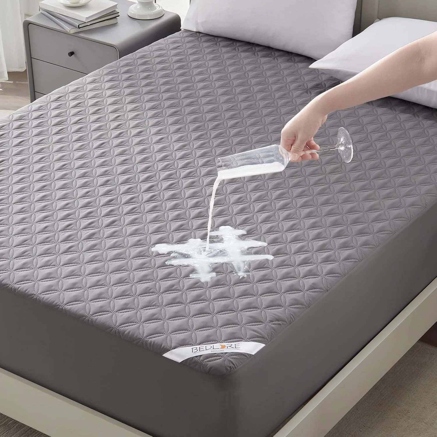 Waterproof Mattress Protector, Noiseless King Size Mattress Pad with Deep Pocket