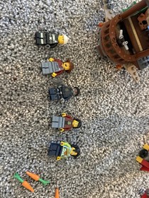 LEGO The LEGO Movie: Rescue Reinforcements (70813) Used With Minifigures Retired