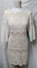 New J GHEE Size Medium PETITE White Lace Dress 3/4 Tan Lining Scalloped Hem