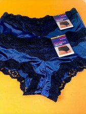 NEW 2 MAIDENFORM NAVY BLUE HIPSTER PANTIES W BLACK LACE TRIM / SMALL / Size 5