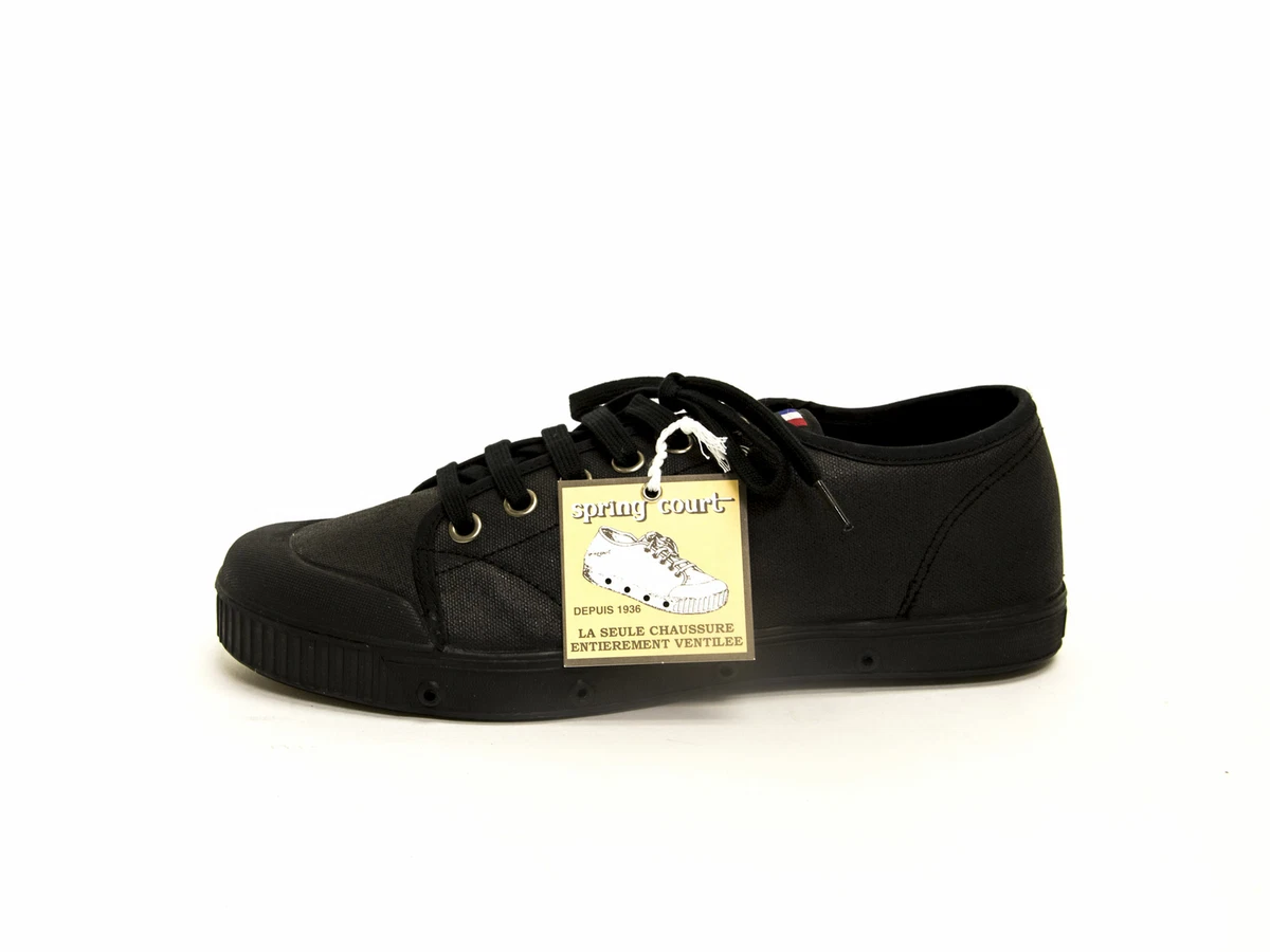 Spring court black clearance canvas